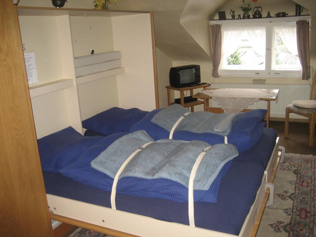 Gaestehaus Luise Bed & Breakfast Monschau Bilik gambar